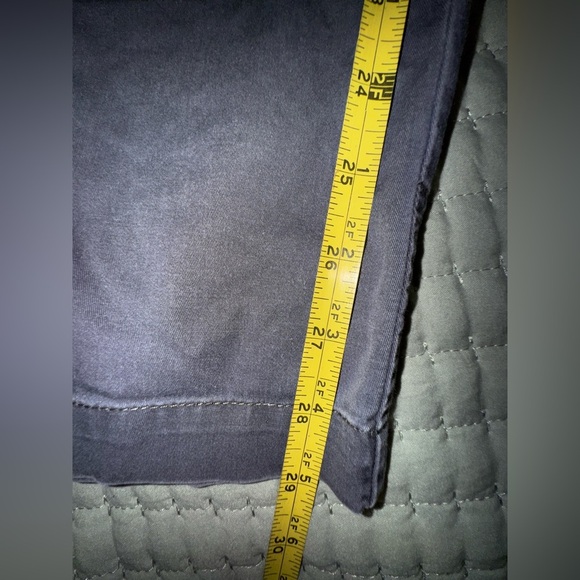 Vince women’s Gray Chino Pants. Size 4. GUC - Picture 3 of 11